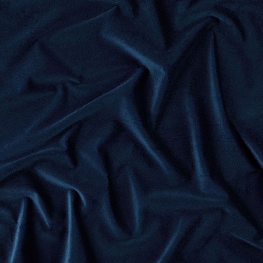 Specialty Velvet Sapphire tablecloth